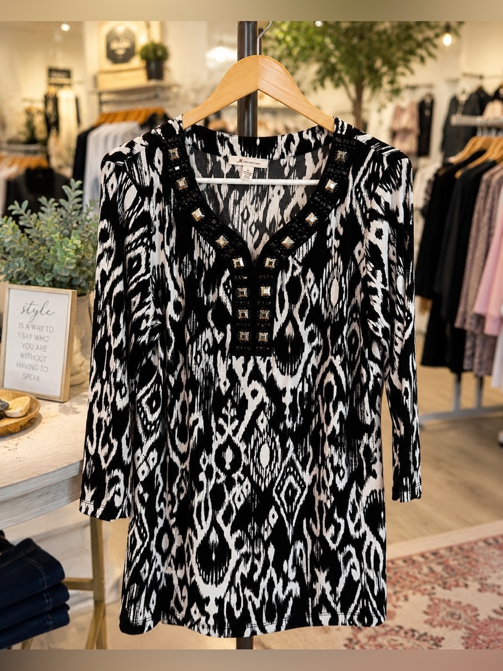 JM Collection Embellished Ikat Print Tunic Top Black White Medium - Picture 2 of 10